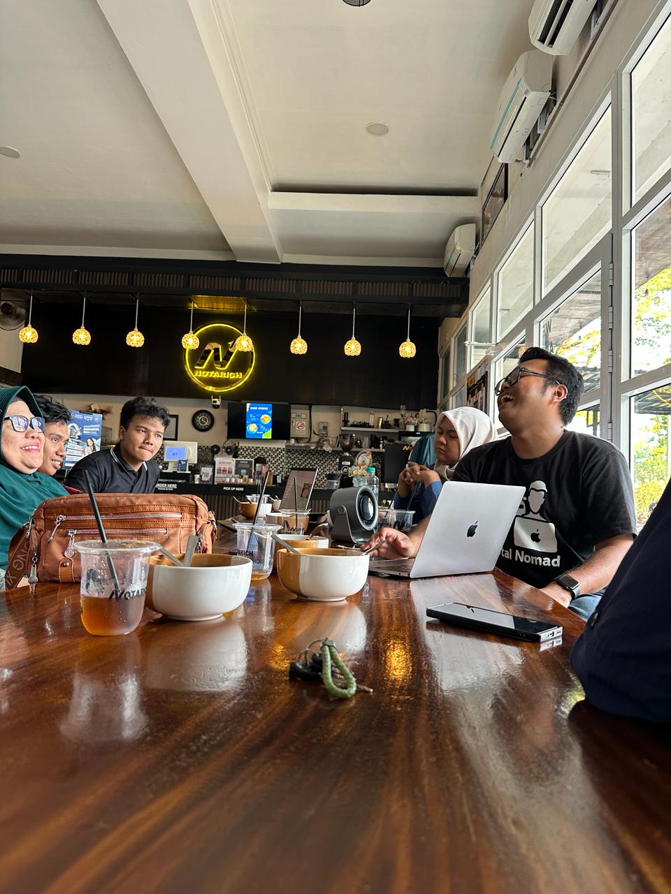 Database Customer Adalah Aset Bisnis: Cara Mengelolanya agar Tidak Terbengkalai